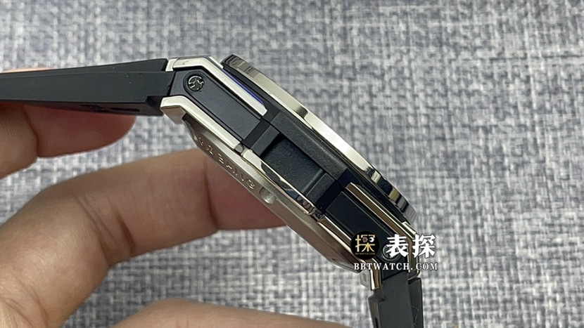 ZF FactoryHublot watch men's watch matte black hollow plate rubber model picture and price side live photo