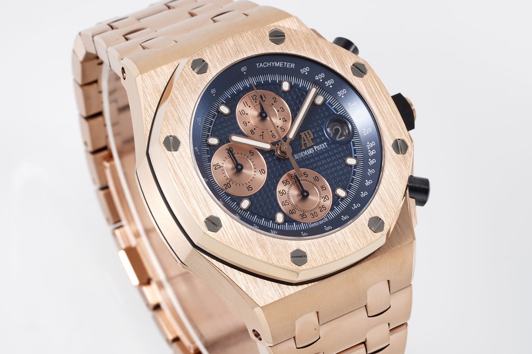 APF factory Audemars Piguet men's Royal Oak offshore watch dark blue dialrose goldsteel bracelet model 26238OR.OO.2000OR.01front live photo