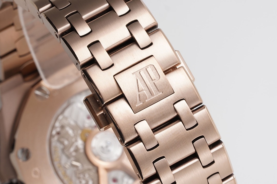 APF factory Audemars Piguet men's Royal Oak offshore watch dark blue dialrose goldsteel bracelet model 26238OR.OO.2000OR.01braceletlive photos