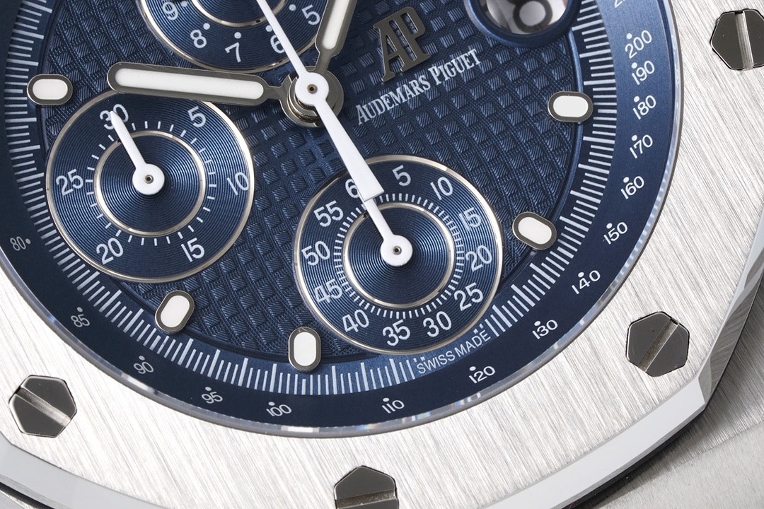 APF factory Audemars Piguet men's Royal Oak offshore type top-tier watch blue dialsteel bracelet model 26238ST.OO.2000ST.01front live photo