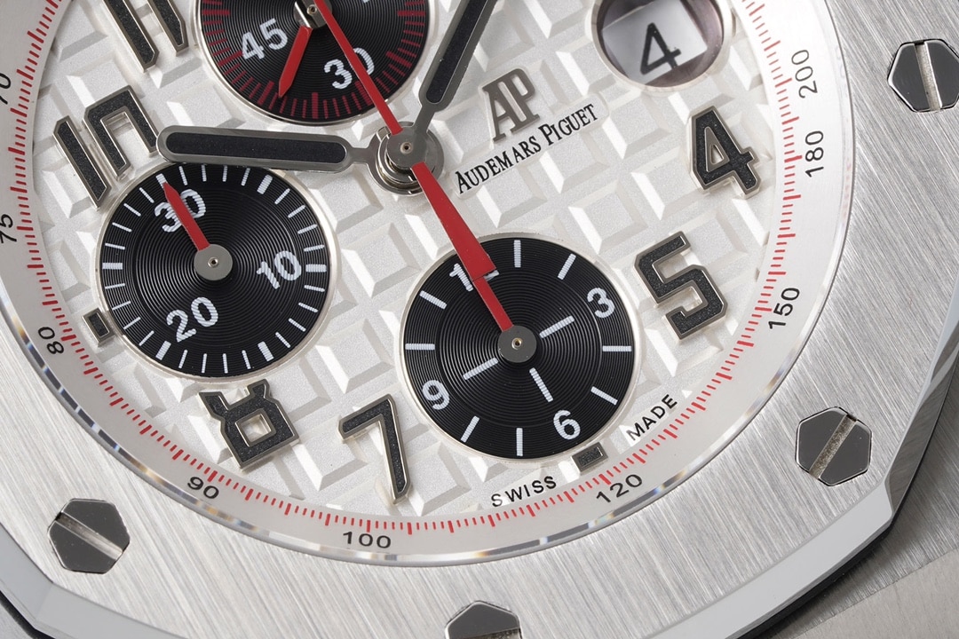 APF Offshore Audemars Piguet Watch Silver White Panda Dial Steel Band Model 26170ST.OO.1000ST.01 Detailed Images