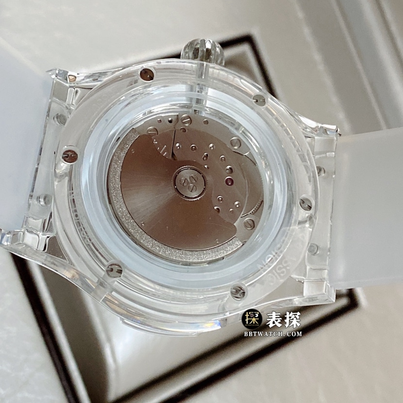 Classic fusion Hublot1:1replica watch sun disk transparent rubber model 507.JX.0800.RT.TAK21movement picture