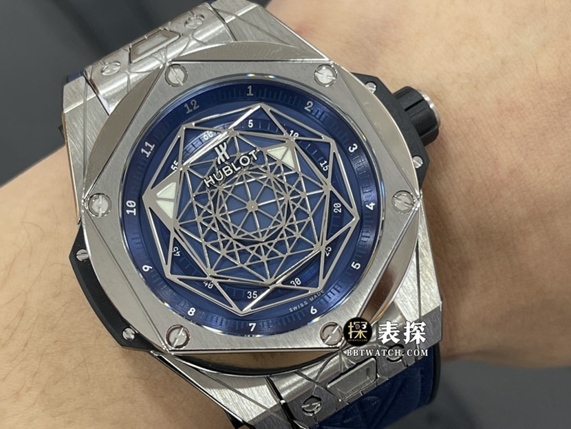 Hublot ceiling classic,wwf Big Bangreplica watch,front view