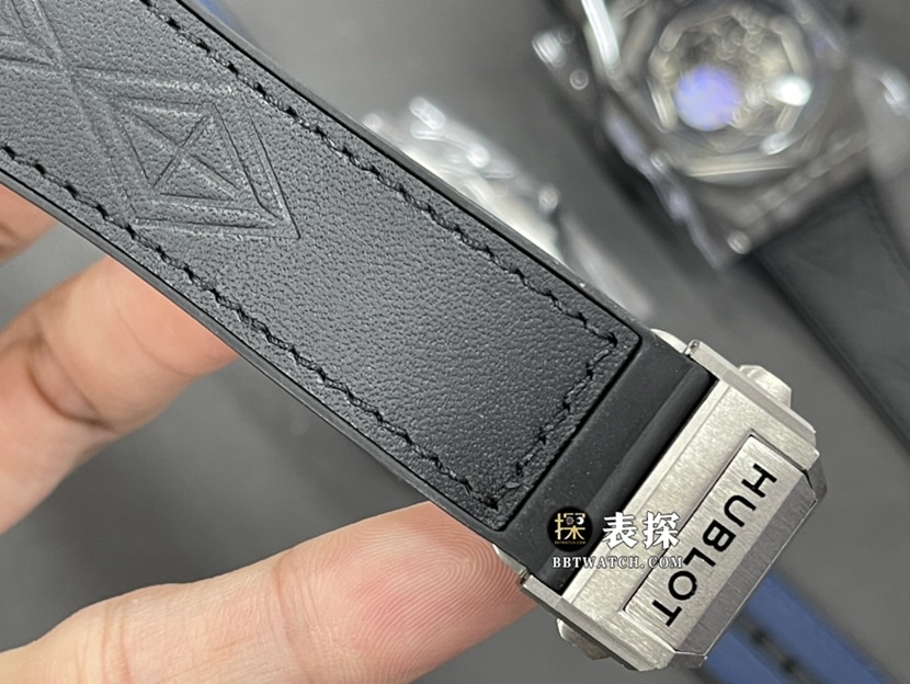WWF men's Hublot1:1replica watch black dial rubber model 415.NX.1112.VR.MXM16bracelet picture