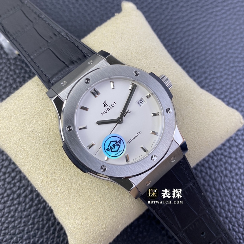 Hublot ceiling, APS classic fusion watch, front view