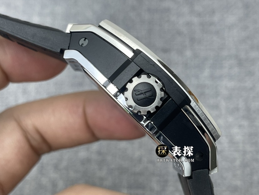 JB men's Hublot1:1replica watch hollow disc rubber model 906.NX.0129.VR.AES13 side view