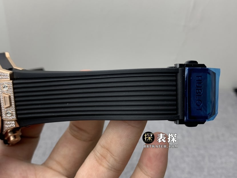 BIG BANGHublot1:1replica watch matte black hollow plate with diamond rubber model 421.OX.1180.RX.0904bracelet picture