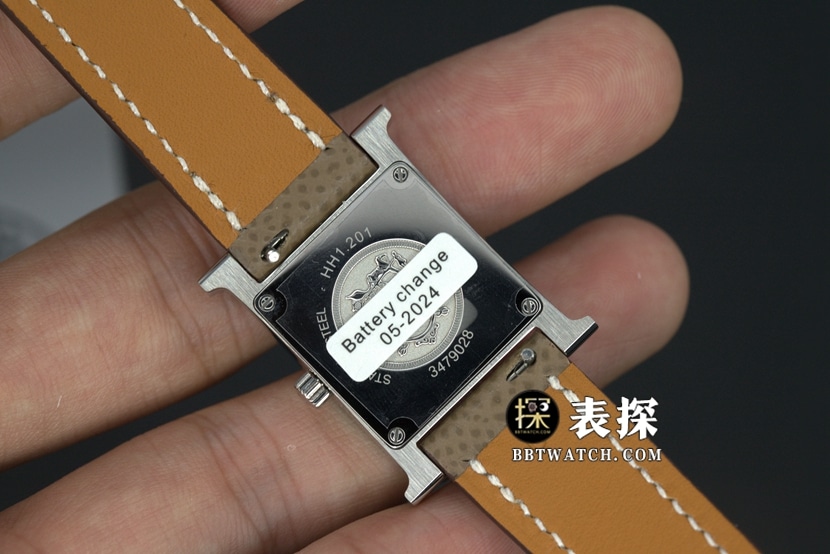 BV ladies Hermès watch white dialleather strap model W036709WW00 back view
