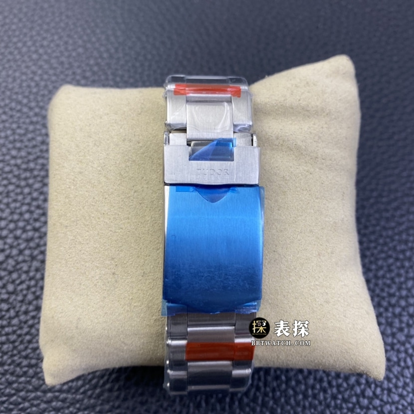 Biwan Tudor1:1replica watch black dialsteel bracelet model M79360N-0001bracelet picture