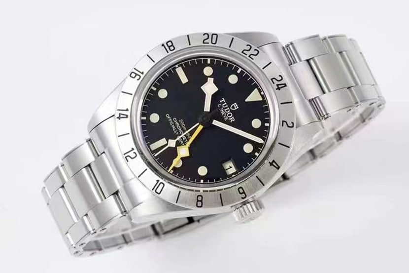 ZF Biwan Tudor1:1replica watch black dialsteel bracelet model M79470-0001 front view