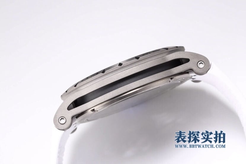 BBR King Roger Dubuis watch hollow tourbillon mechanical watch white RDDBEX0479 side view