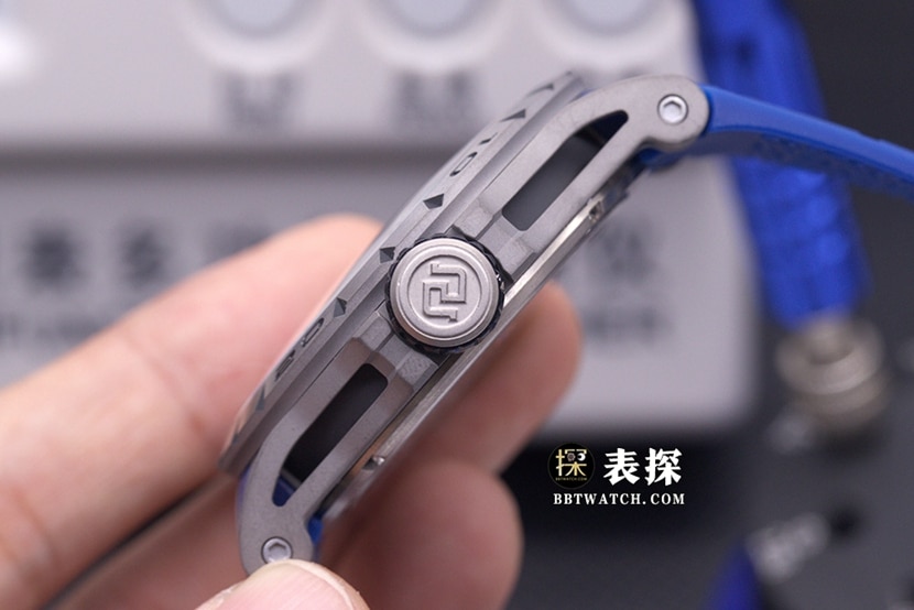 BBR King Roger Dubuis watch hollow dial tourbillon blue rubber model RDDBEX0479side live photo