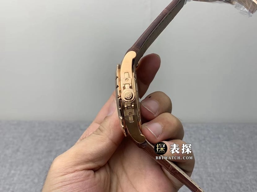 Roger Dubuis watch, jb king watch, side view