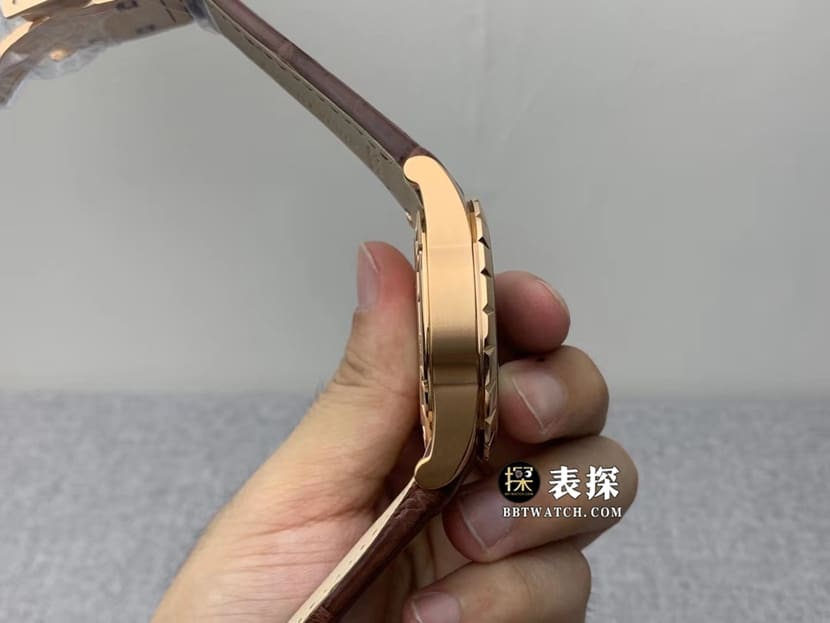 JB King Roger Dubuis watch black dialleather strap model RDDBEX0280 side view