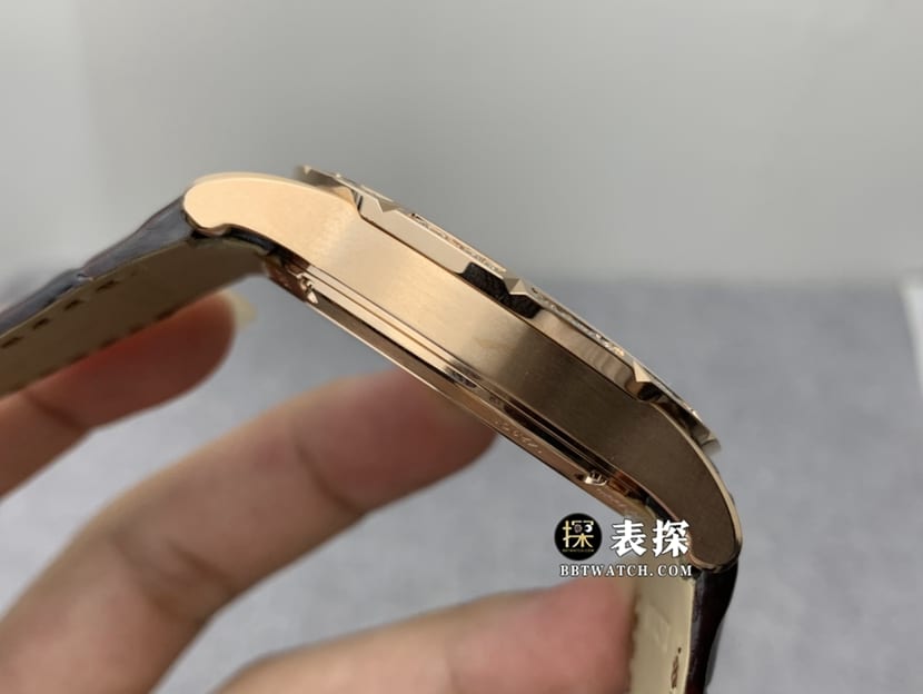 BBR King Roger Dubuis collectible watches skeleton disk diamonds belt model RDDBEX0404 side view
