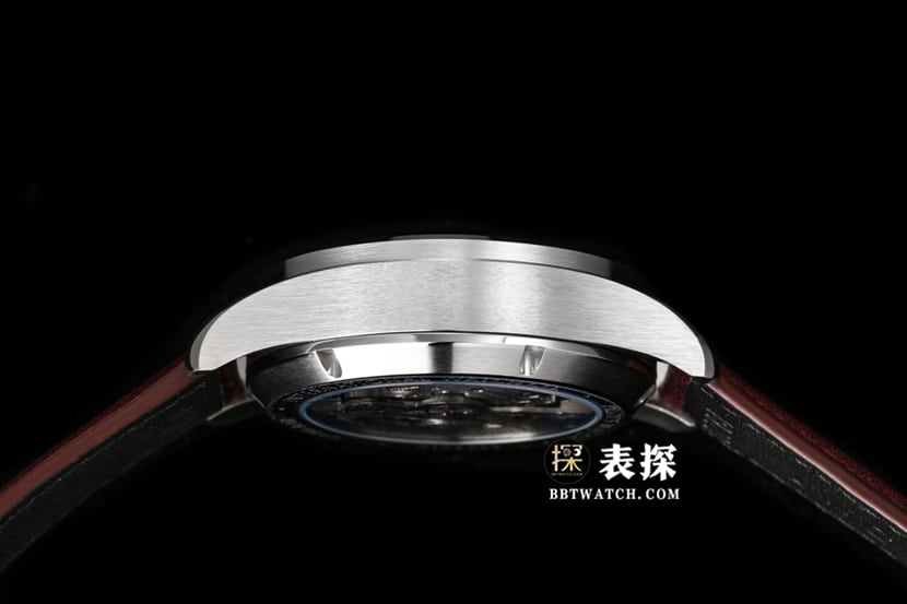 Pilot IWC Watch Burgundy Red Dial Leather Strap IW388107 Side Real Shot