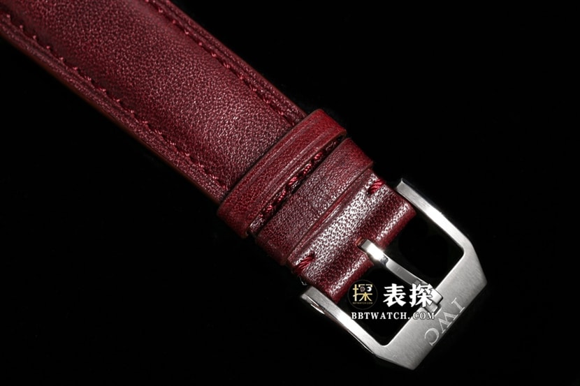 Pilot IWC Watch Burgundy Red Dial Leather Strap Model IW388107 Strap Real Shot