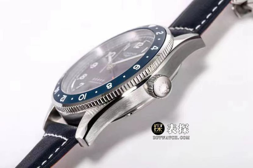 Sports Longines1:1replica watch men's blue dialleather strap model L3.812.4.93.2side live photo