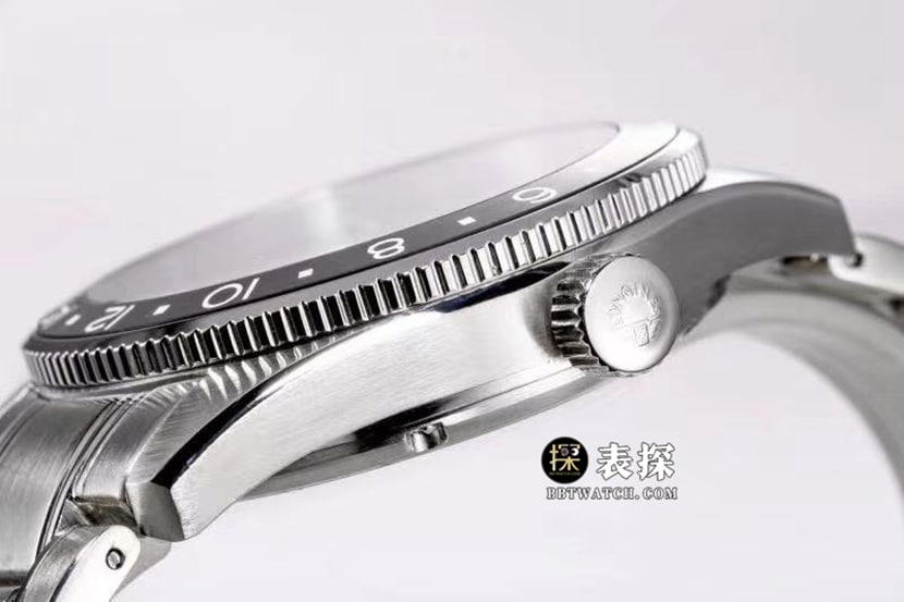 Sports Longines1:1replica watch men's black dialsteel bracelet model L3.812.4.53.6side live photo