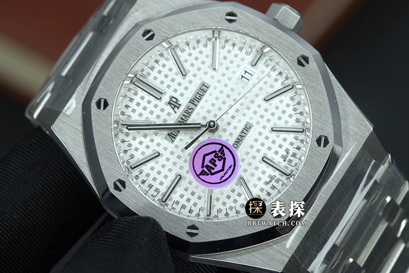 Audemars Piguet1:1replica,apsRoyal Oakreplica watch,front live photo