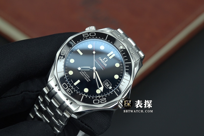 Omega classic watch, original Seamaster watch, front live photo