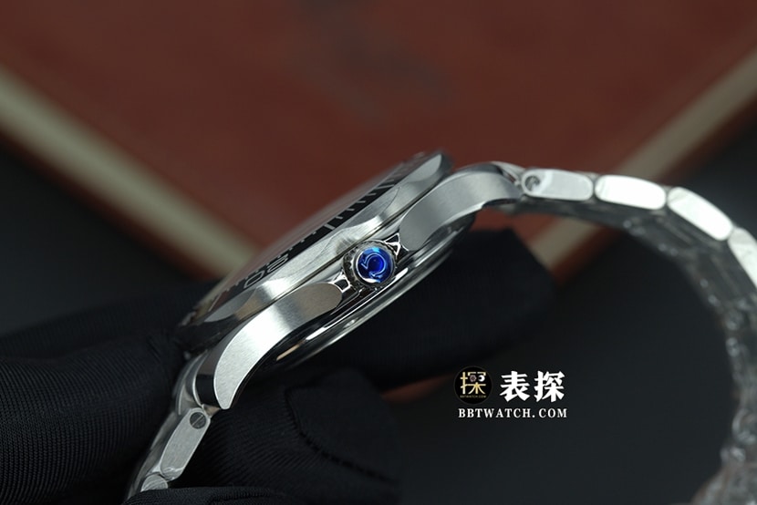 Original SeamasterOmega1:1replica watch black dialsteel bracelet model 212.30.41.20.01.003side live photo
