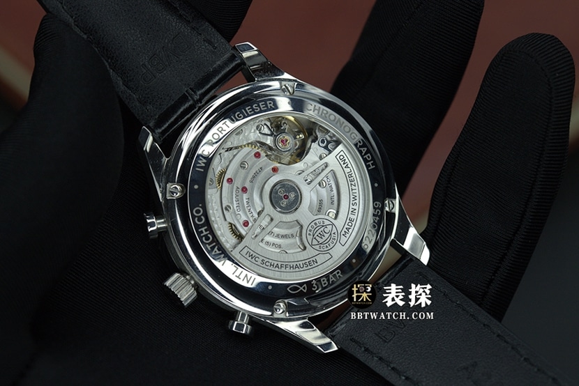 AZ Portugal IWC1:1replica watch burgundy red panda plate leather strap model IW371616caseback live photo