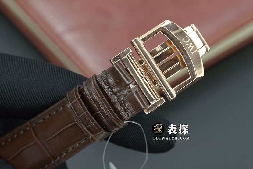Portofino IWC1:1replica watch blue dialleather strap model IW359201clasplive photos