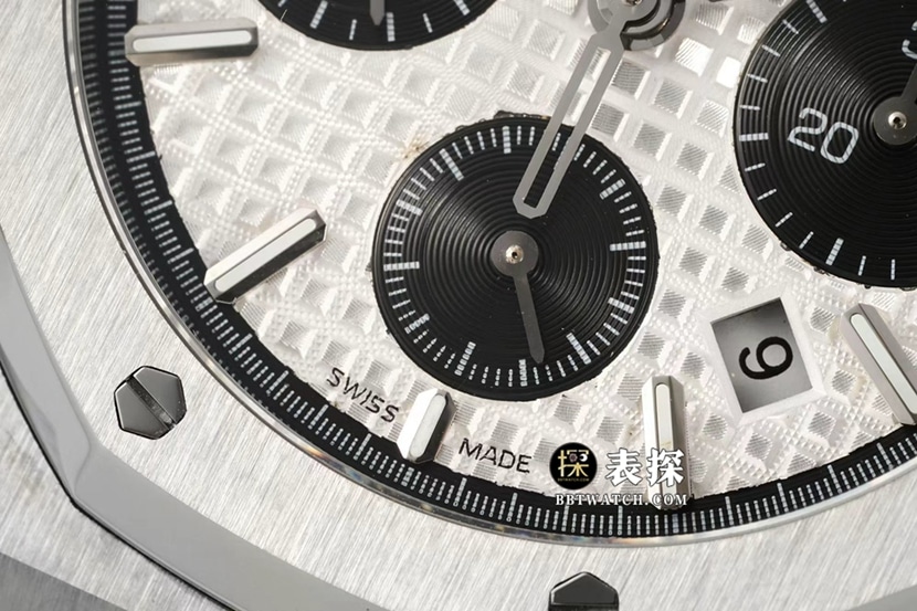IPFRoyal OakAudemars Piguet1:1replica watch silver panda plate steel bracelet model 26331ST.OO.1220ST.03front live photo