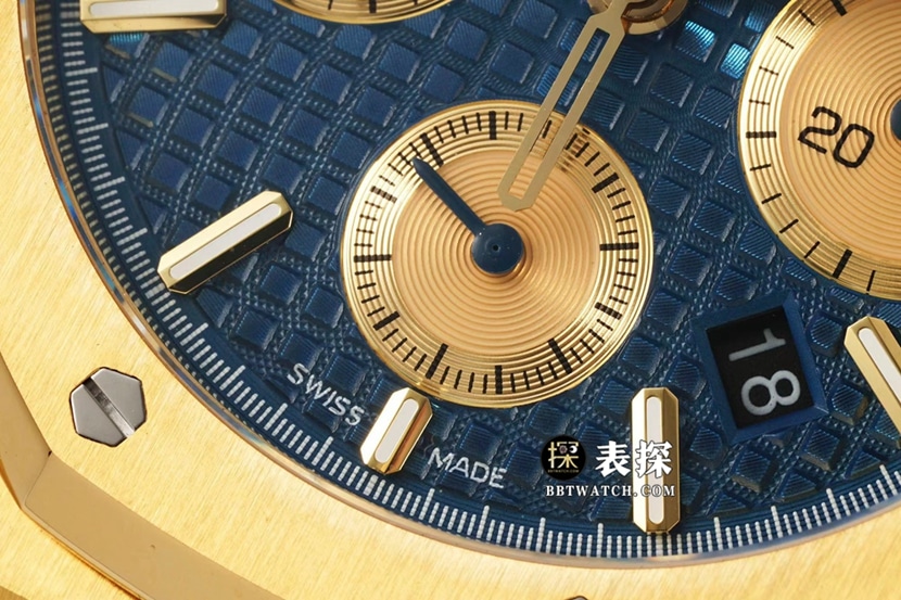 IPF offshore Audemars Piguet1:1replica watch blue dialyellow goldsteel bracelet model 26331BA.OO.1220BA.01front live photo