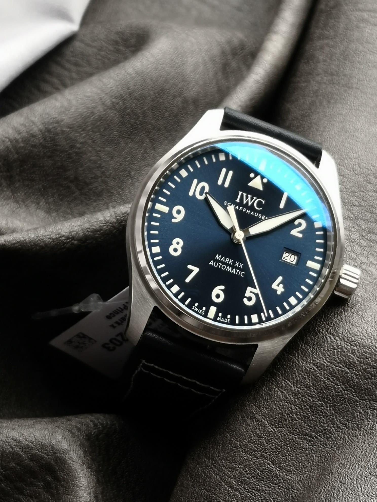 IWC top-tier, v7 pilot watch, front live photo