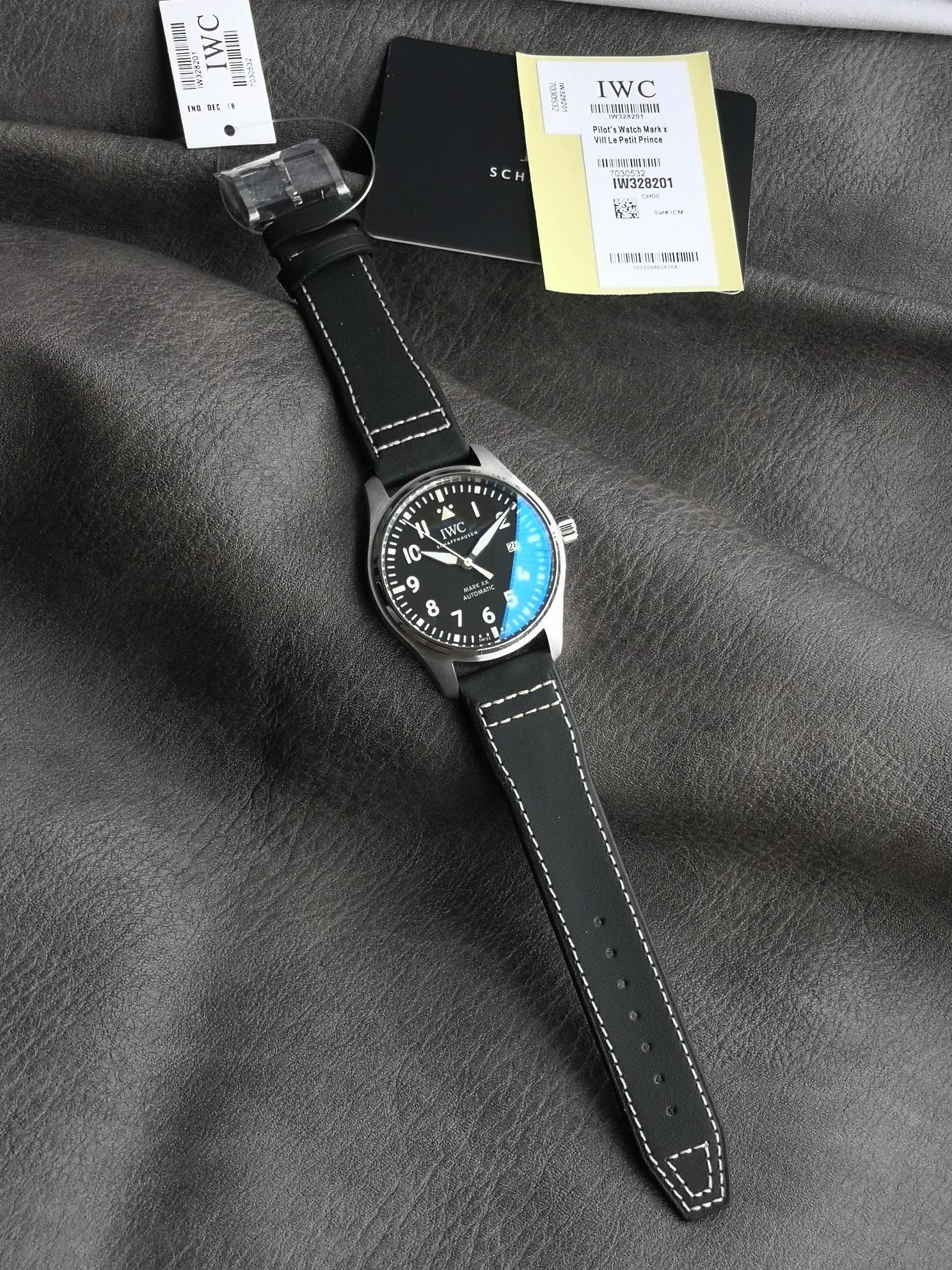 IWC1:1replica watch,V7 pilot watch,front live photo