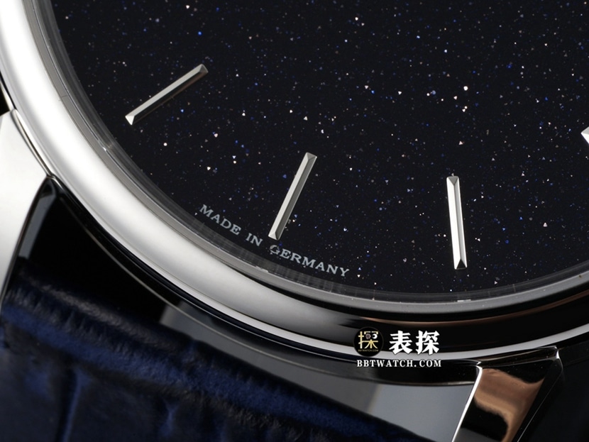 F8 Saxony Lange watch blue dial leather strap model 205.086front live photo