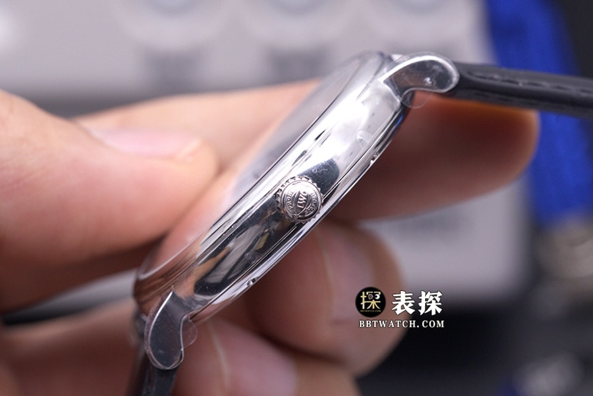 V7 Portofino IWC1:1replica watch silver dialleather strap model IW356501side live photo