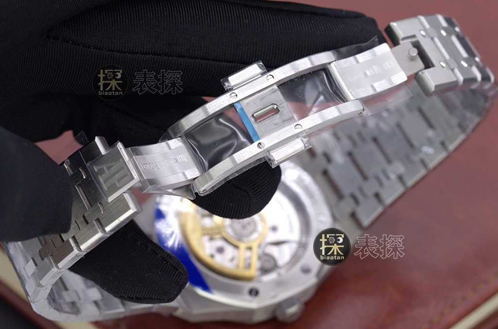 APSRoyal OakAudemars Piguet1:1replica watch black dialsteel bracelet model 15510ST.OO.1320ST.07clasp picture