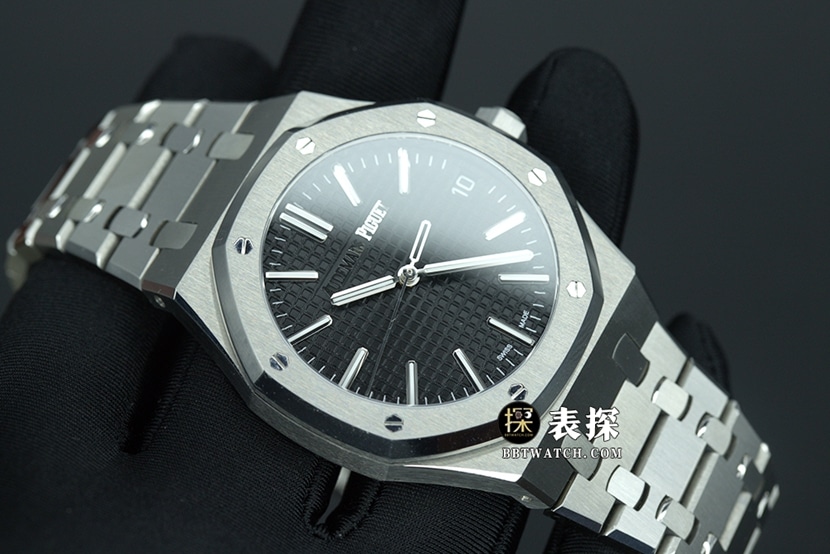 Audemars Piguet1:1replica watch,APSRoyal Oakreplica watch,front live photo