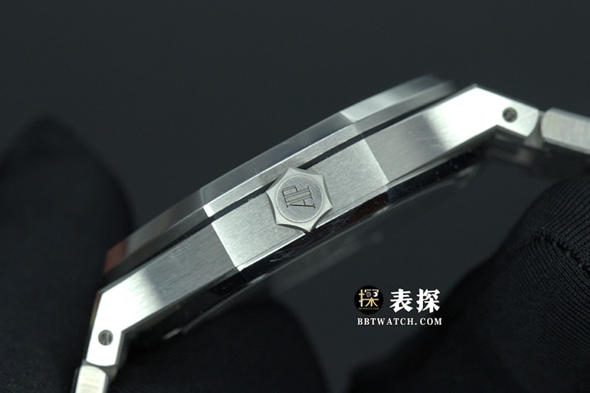 Audemars Piguet1:1replica watch,APSRoyal Oakreplica watch,side live photo