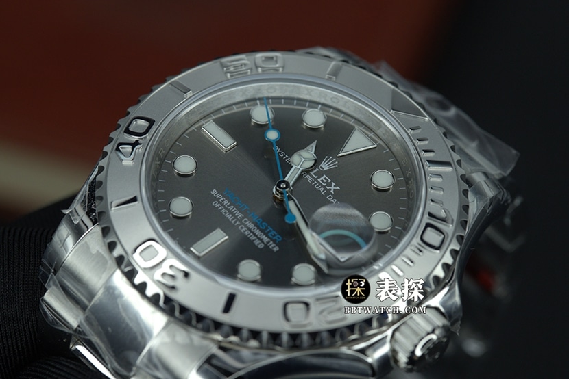Rolex classic, VS Yacht-Master watch, front live photo