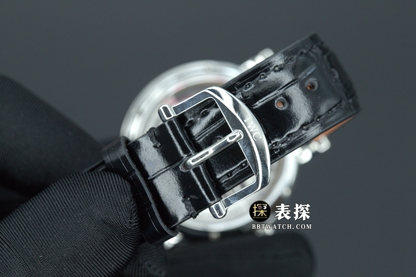 TWA Portofino IWC1:1replica watch blue dialleather strap buckle live photos