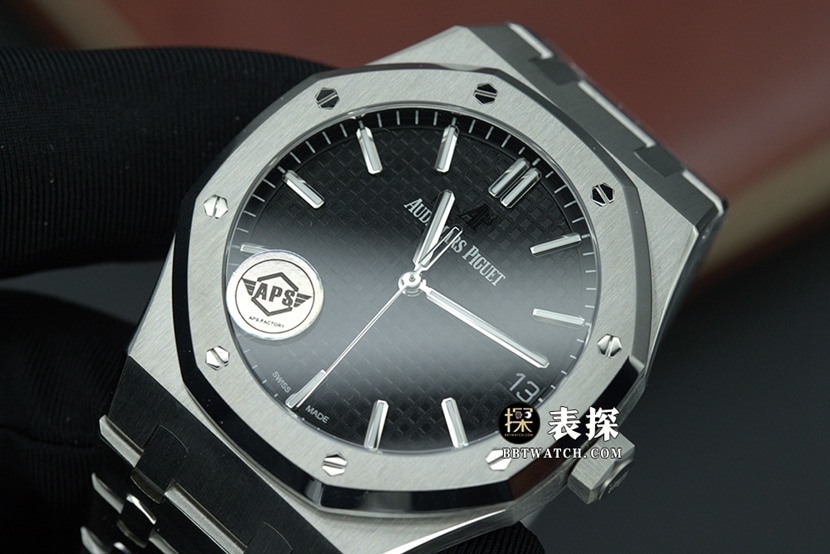 Audemars Piguet1:1replica watch,APSRoyal Oakreplica watch,front live photo