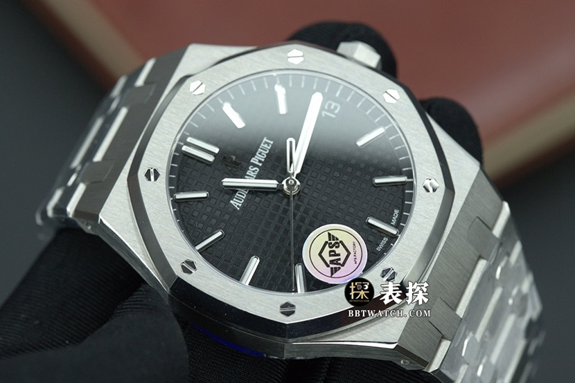 Audemars Piguet1:1replica watch,APSRoyal Oakreplica watch,front live photo