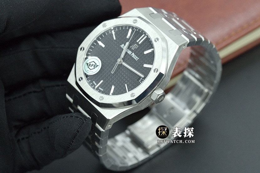 Audemars Piguet1:1replica watch,APSRoyal Oakreplica watch,front live photo