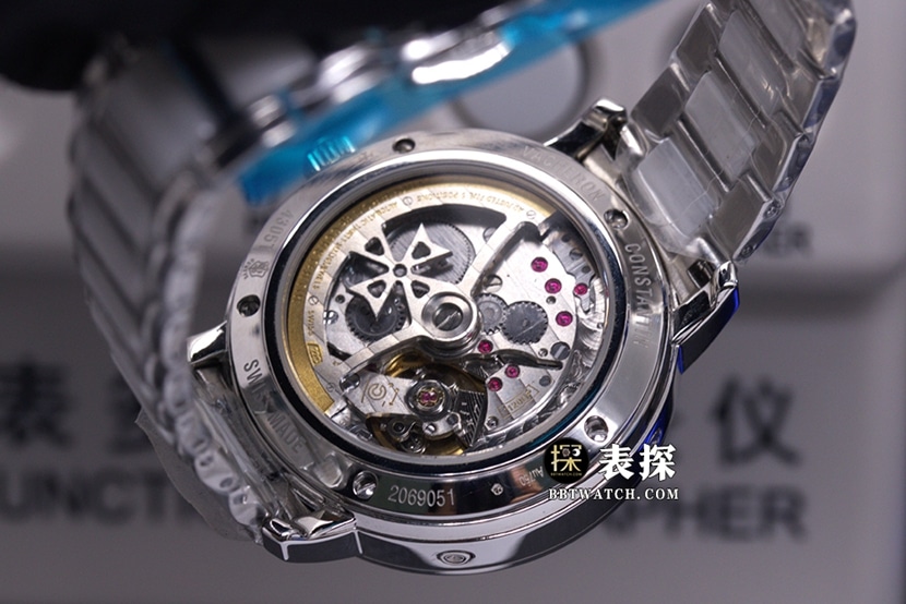 Vacheron Constantin watch white mother-of-pearl plate perpetual calendar steel bracelet caseback live photo