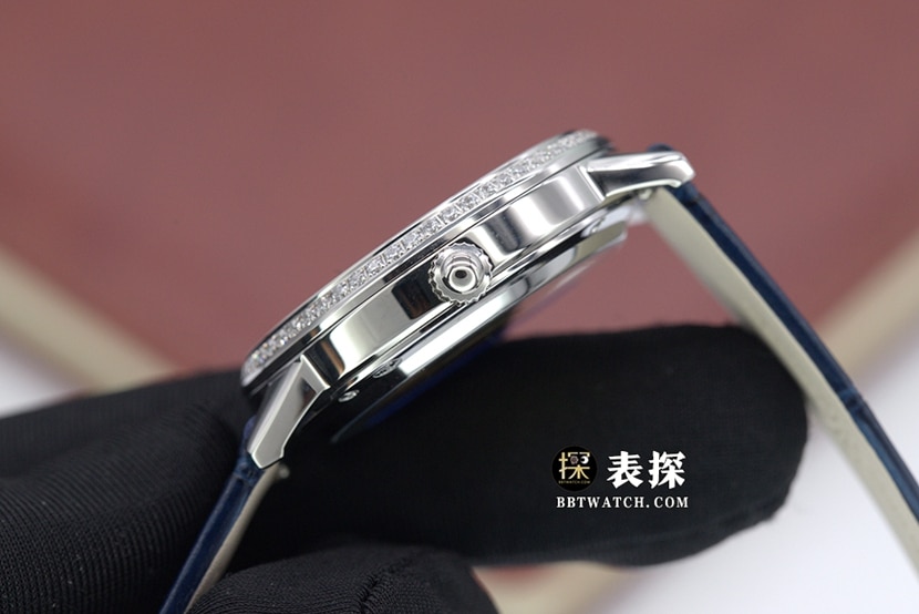 Dating Jaeger-LeCoultre1:1replica watch blue mother-of-pearl plate with diamond bezelleather strap model side live photo