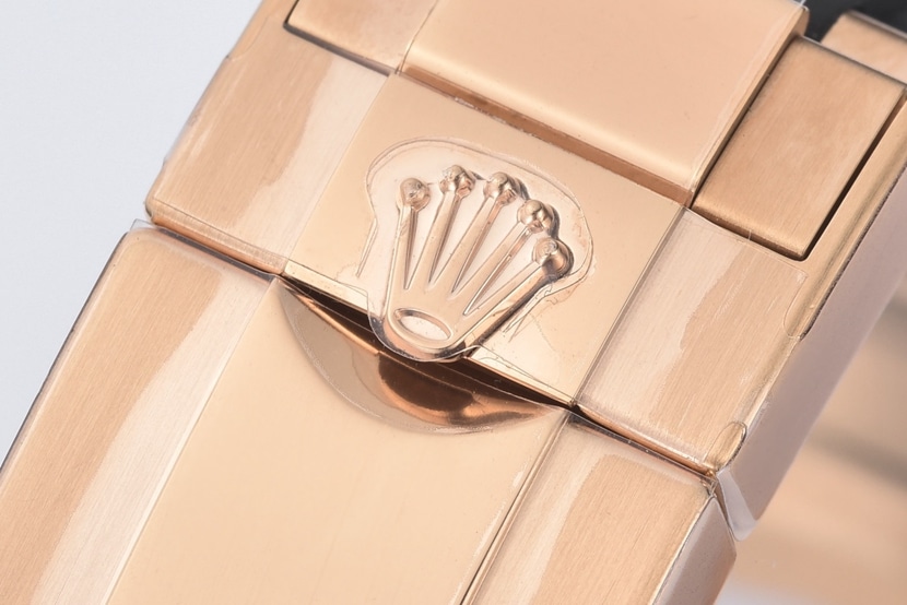 Factory C DaytonaRolex1:1replica watch sunlit gold plate rose gold rubber model m116515ln-0061braceletlive photos
