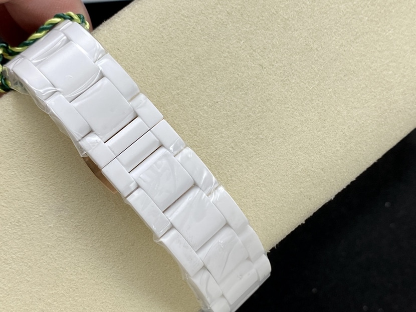 IPK factory DaytonaRolex1:1replica watch black panda dial rainbow diamond white ceramic watch braceletlive photos