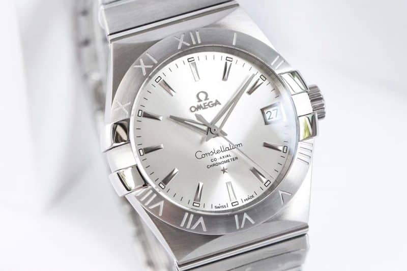 vsOmegatop-tier watch Constellation series 123.10.38.21.02.001 watch 38 diameter genuine and fake comparison evaluation front view
