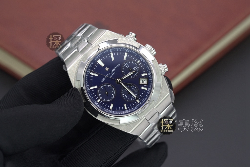 Vacheron Constantin1:1replica watch,8F white steel blue dialchronographlumesteel bracelet front view