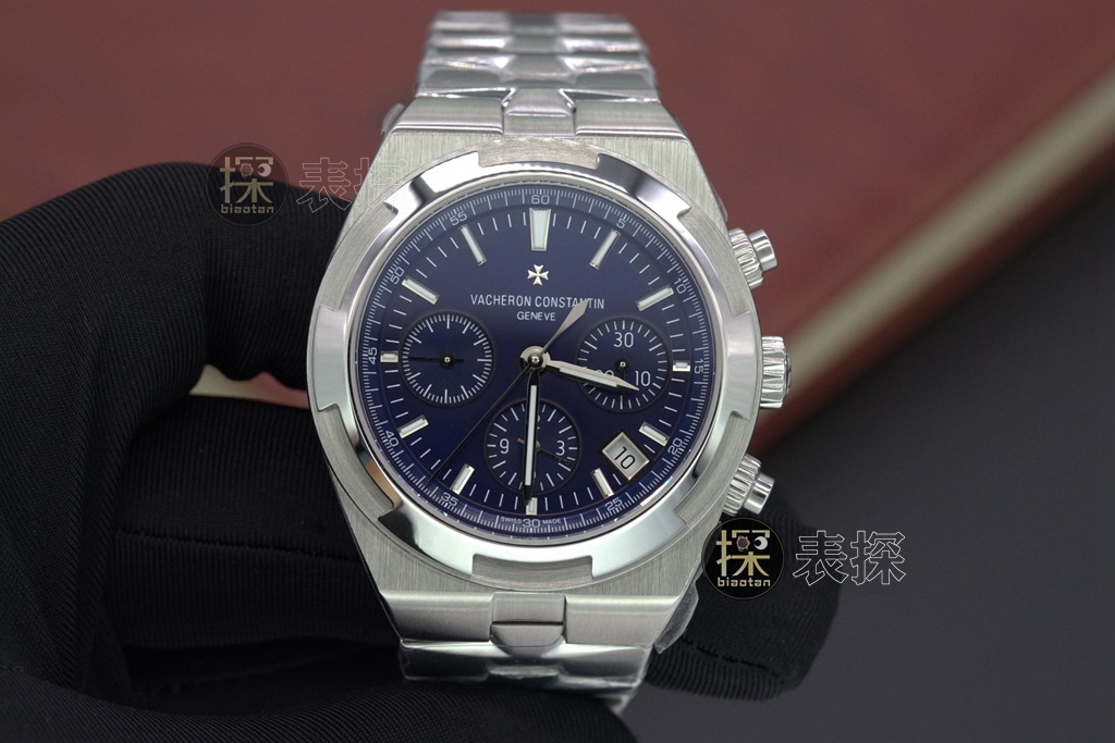 Vacheron Constantin1:1replica watch,8F white steel blue dialchronographlumesteel bracelet front view