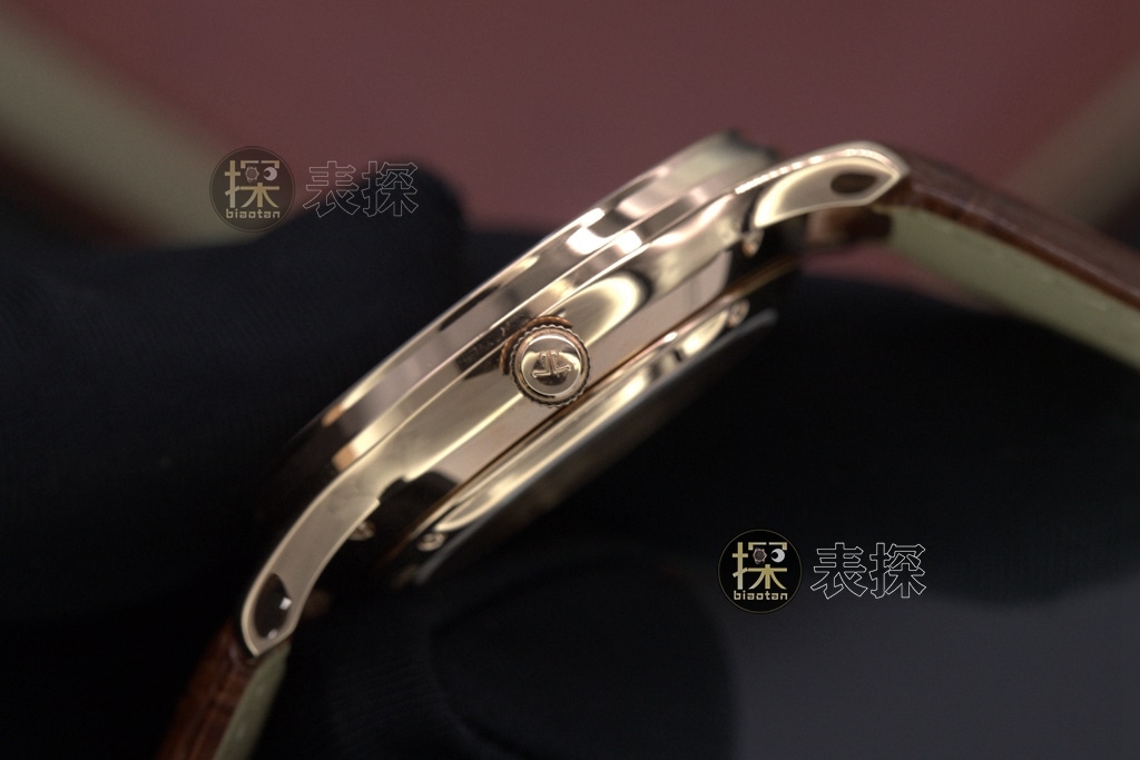 Jaeger-LeCoultre1:1replica watch, Master J watch, side view